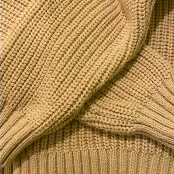 Pacsun cropped sweater - Picture 3 of 3